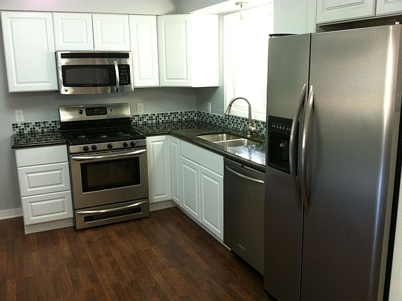 2nd image of 9250 Bunkerhill
