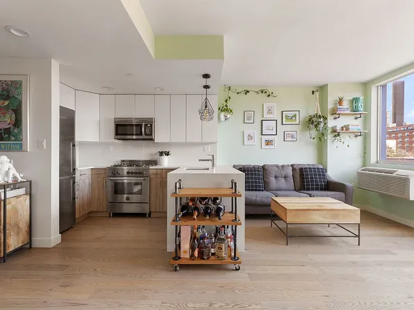 557 Hart St #3C, Brooklyn, NY 11221