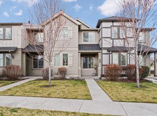 3131 SW 28th St, Redmond, OR