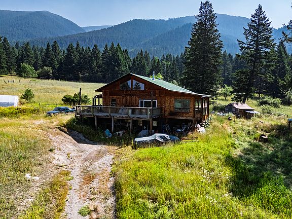 3rd image of 526 Stoddard Ranch Rd