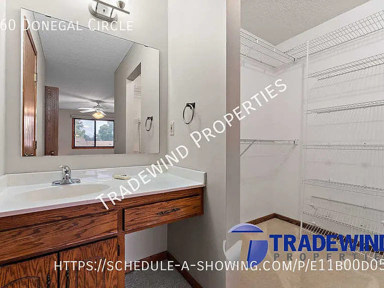 560 Donegal Cir — Photo 17