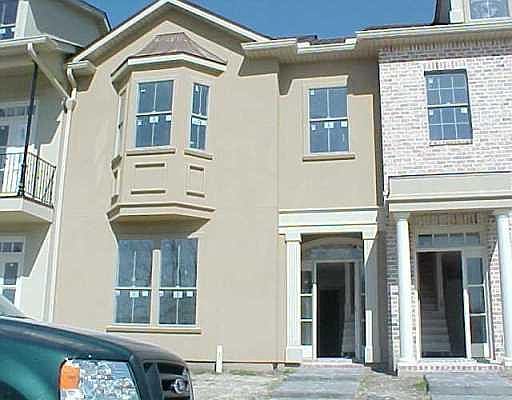 1st image of 1209 Rue Renior #27