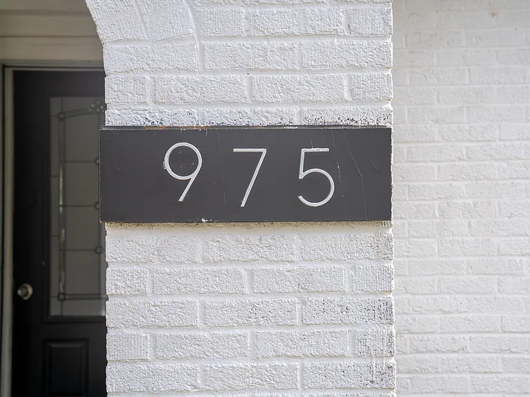 975 Dill Ave SW — Photo 1