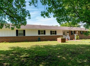 600 E 5th Ave, Caney, KS 67333