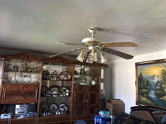 2nd image of 5212 Gordon Dr