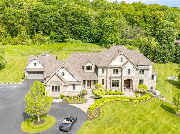 6748 Falcons Point, Victor, NY 14564