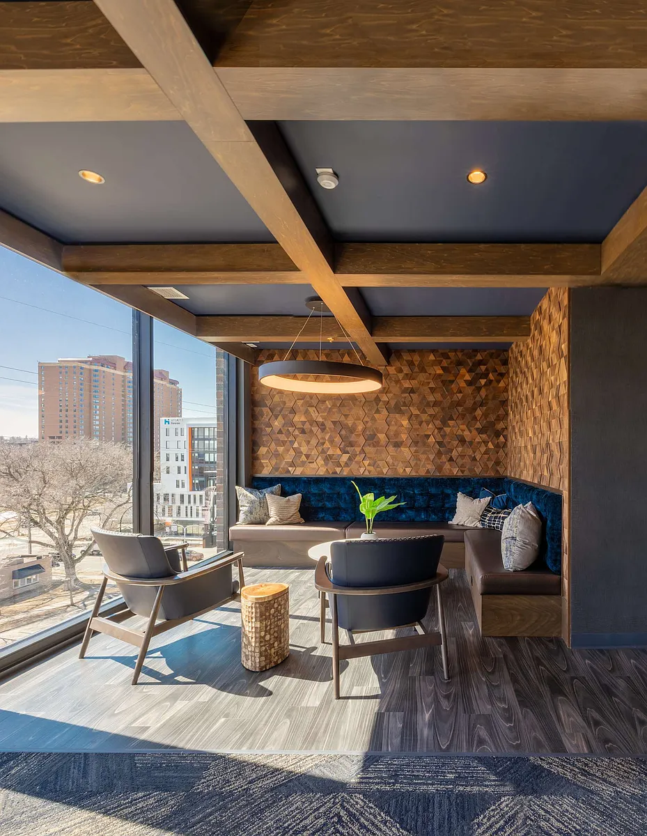 Building Photo - Bryk on Broadway