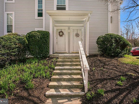3rd image of 12042 Cardamom Dr Unit 12042