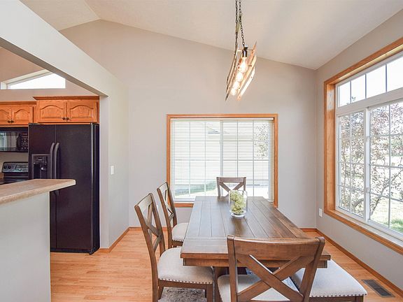 2nd image of 5605 W Pineridge Dr
