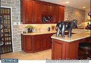 2nd image of 1522 Knobb Hill Ln