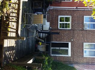 2032 47th St, Astoria, NY 11105