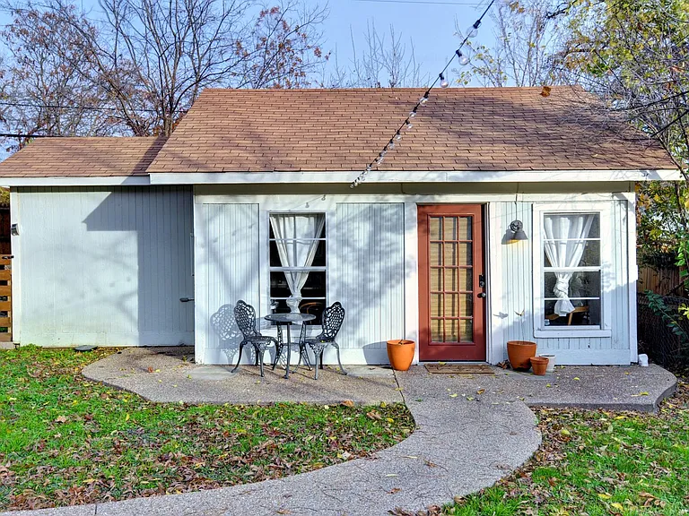 1707 Thomas Pl — Photo 19