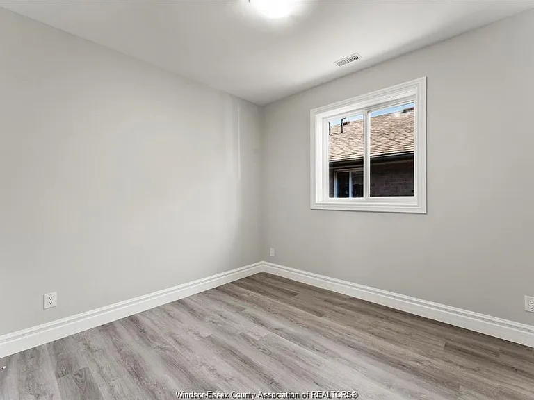 2280 Daytona Ave #D — Photo 10
