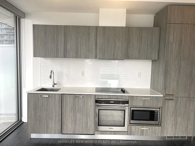 50 Charles St E #2503 — Photo 7