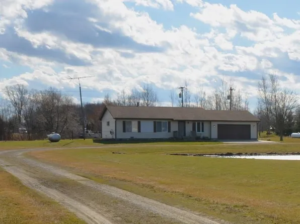 7090 General Squier Rd, Almont, MI 48003