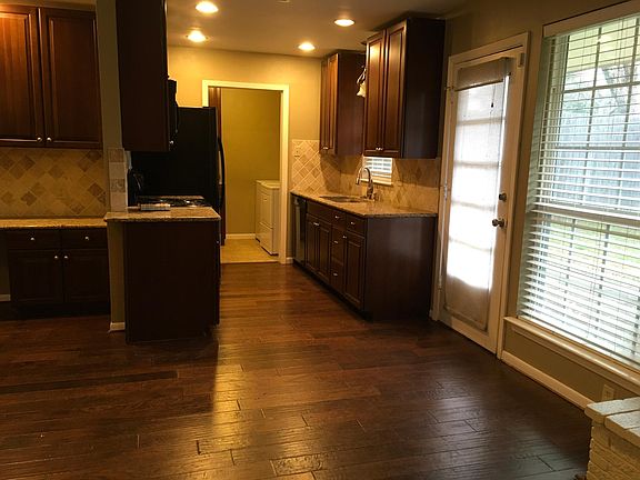 4th image of 1206 McHam St