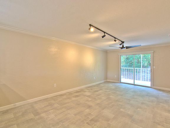 4th image of 2360 Naples Trace Cir Unit 406
