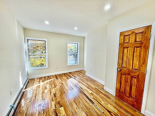 5th image of 84 Nichols Ave Floor 2
