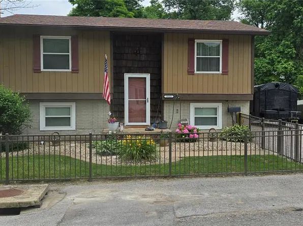 3112 Edgewood Ave, Alton, IL 62002
