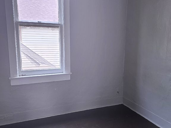 5th image of 288 Coit St #2