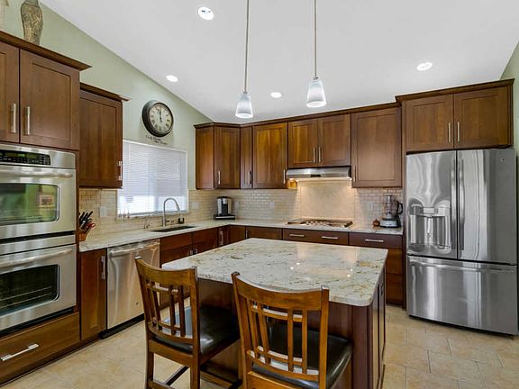 4th image of 39083 S Windwood Dr