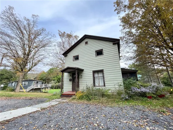 57 W Main St, Bainbridge, NY 13733