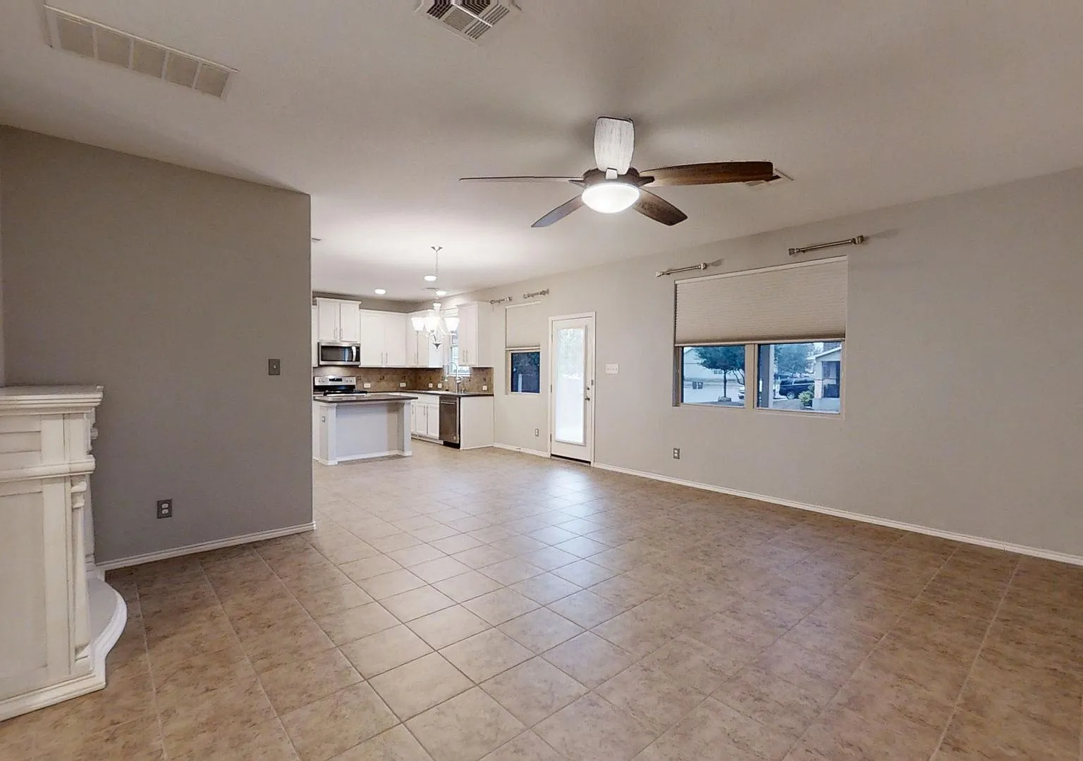 First Time Rental! Immaculate 3bd/2.1ba in Northwest SA - Champions Manor — Photo 2