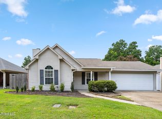 532 Mocking Bird Cir, Brandon, MS 39047