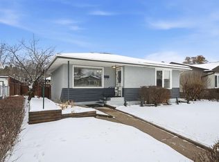 52 SE Fern Rd, Red Deer, AB T4N4Z4