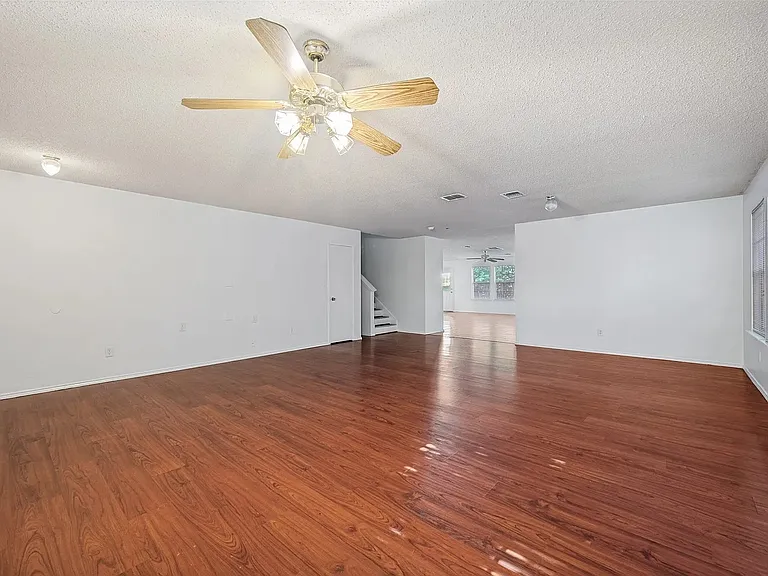 1665 Princess Ln — Photo 14