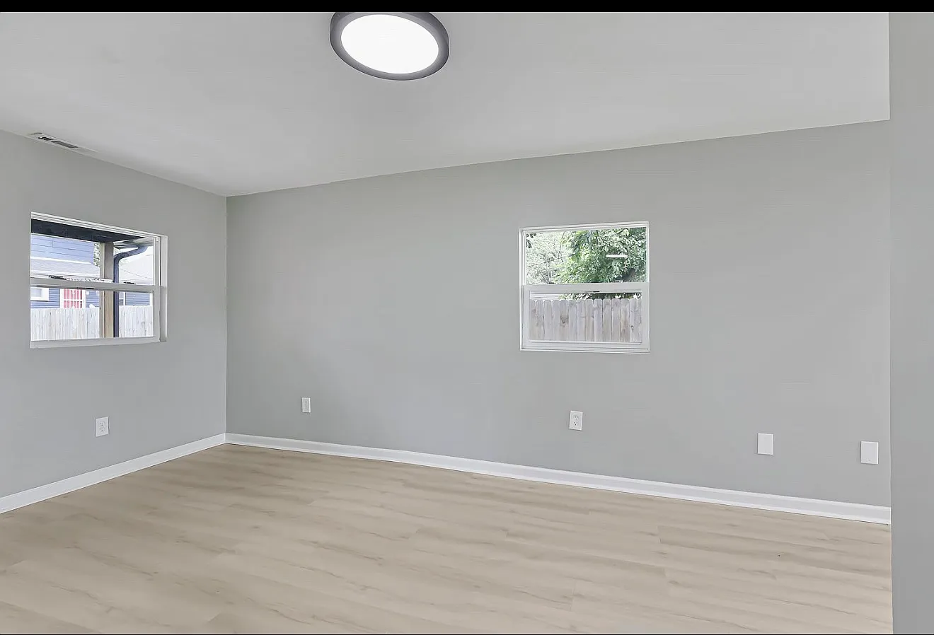 2 bed, 750 sqft, $1,500 — Photo 4
