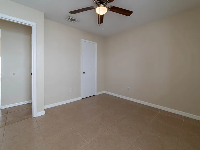8345 Fort Thomas Way — Photo 15