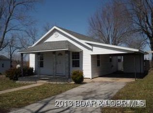 411 W Walnut St, Iberia, MO 65486