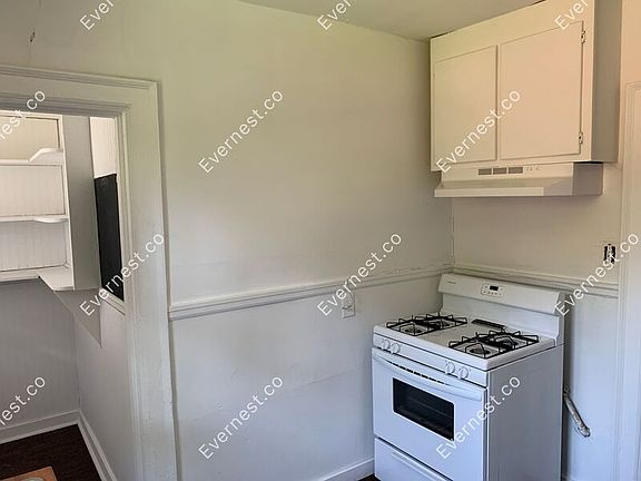 2nd image of 2602 Barton Ave APT 2