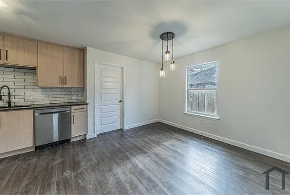 7705 Sable Ln — Photo 7