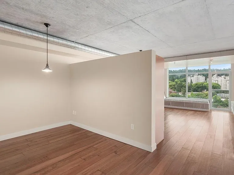 1926 W Burnside St NE #1510 — Photo 2