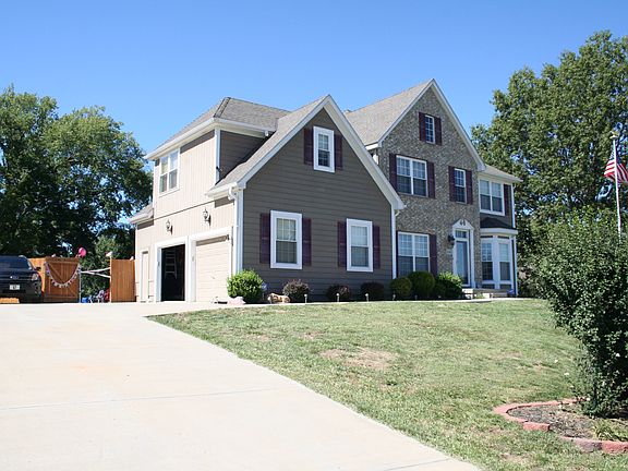 3rd image of 4240 N 125th Ter