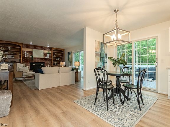 5th image of 8555 Red Oak Dr