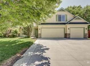 265 N Hullen Pl, Star, ID 83669