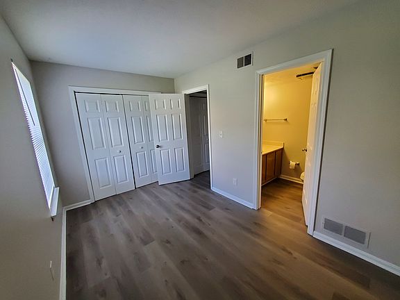 5th image of 1100 Horsemans Ln APT 30