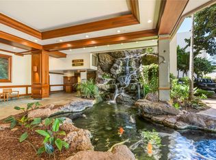 Waikiki Banyan, Honolulu, HI 96815