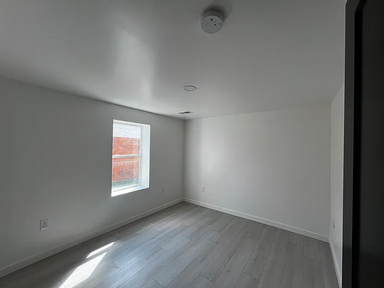 2363 S Decatur St #1/2 — Photo 10