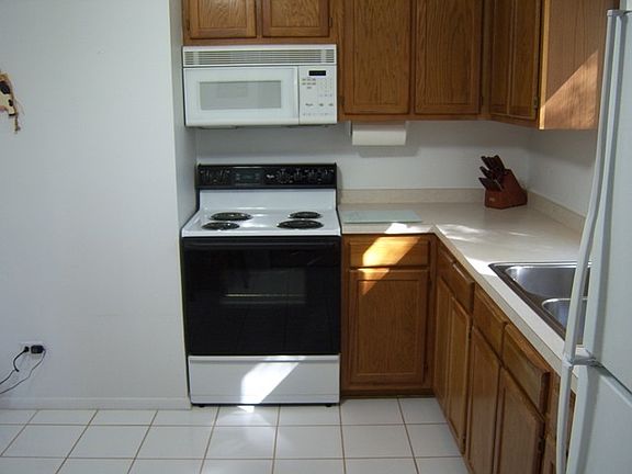 5th image of 9008 W 140th St APT 3D