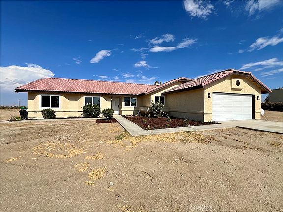 2nd image of 13377 Paramount Rd