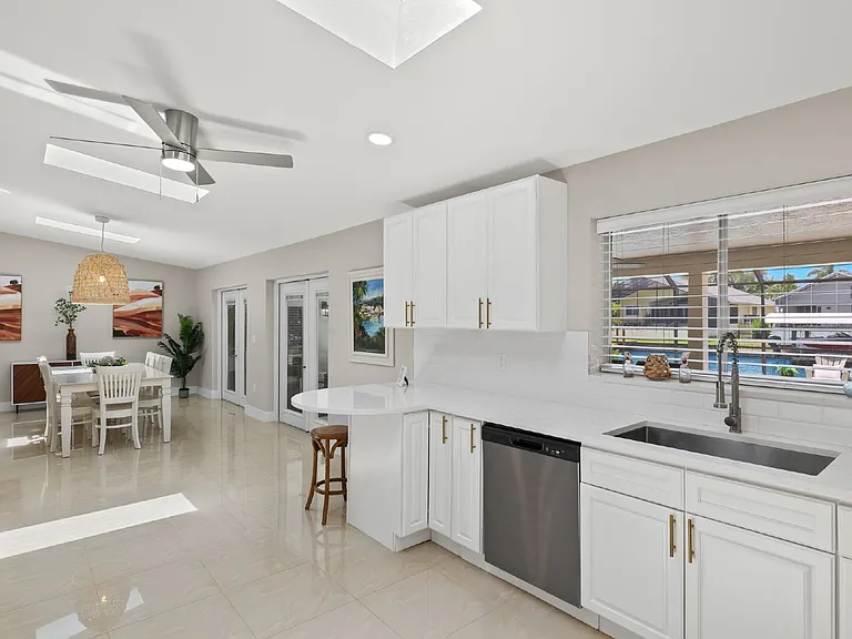 482 Tradewinds Ave — Photo 11
