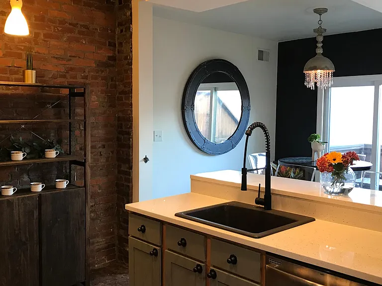 2213 Sarah St #2 — Photo 15