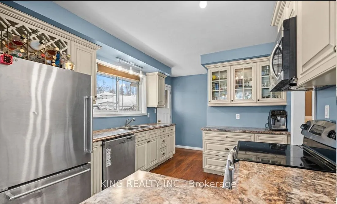 3 bed, $3,400 — Photo 4
