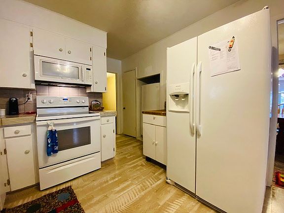 4th image of 2414 W Avenue L