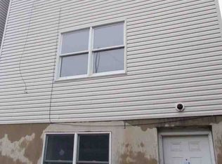 25 Ann St, Newark, NJ 07105