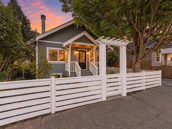 520 30th Avenue E, Seattle, WA 98112